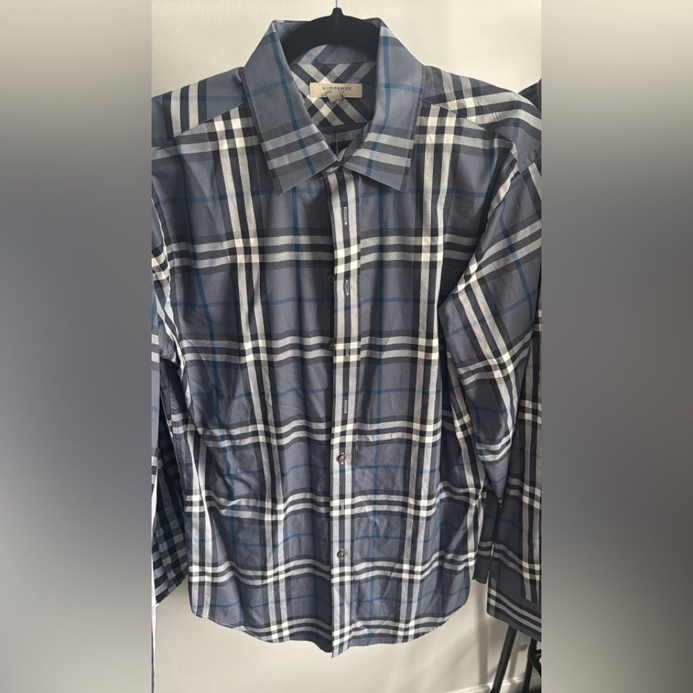Men’s Burberry Button down shirt